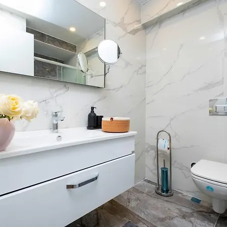 아파트 Premium Bosphorus View Flat
